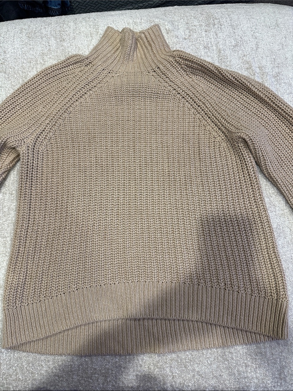 GAP Turtleneck Chunky Knit Sweater in Taupe
